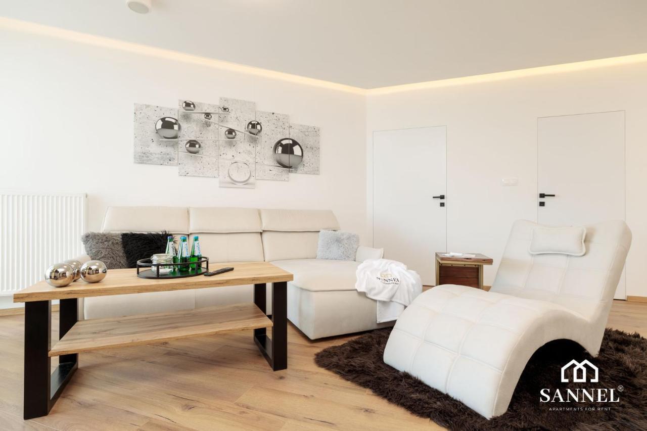 Apartament Prestige Z Dostepem Do Basenow,Strefy Saun,Jacuzzi - Pinea Apartments Pobierowo-Sannel Apartments For Rent Exteriör bild